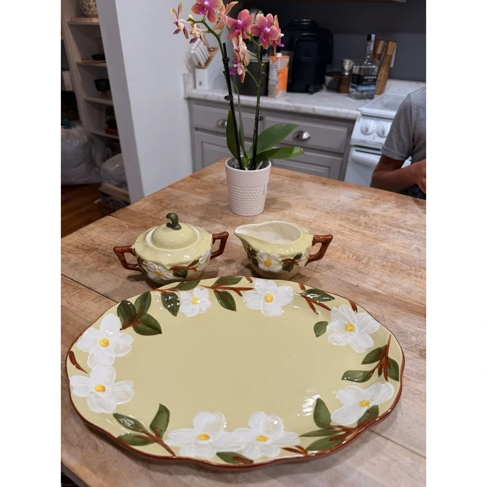 Hardy Painted Rangl Dogwood Hand Painted Ceramic platter w creamer + suga